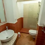 Вилла Villa Claudia Verandagiardino A Torre D Stelle Торре-делле-Стелле