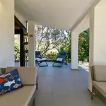 Villa Claudia Verandagiardino A Torre D Stelle